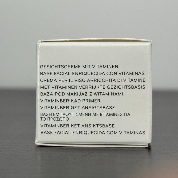 Bobbi Brown Vitamin Enriched Face Base - Picture 12 of 16